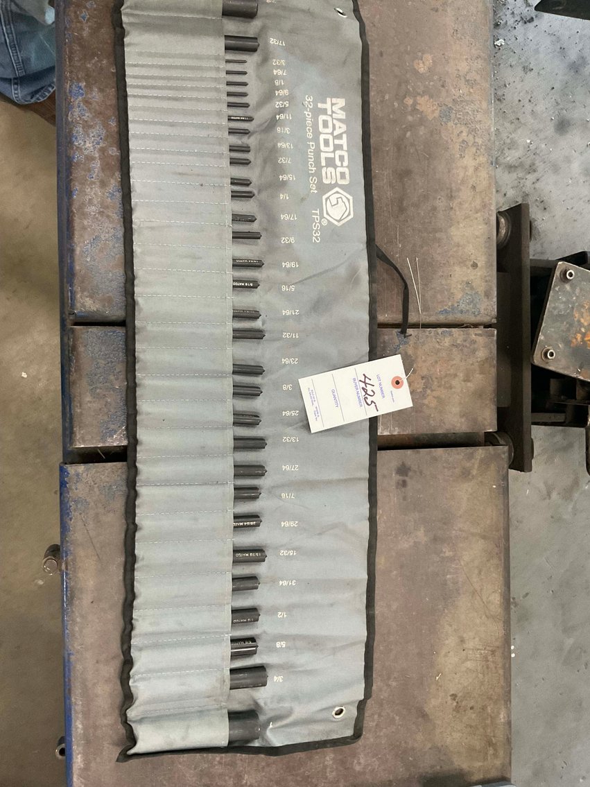 Image for Boyd's Automotive in Sanford Retirement Auction!