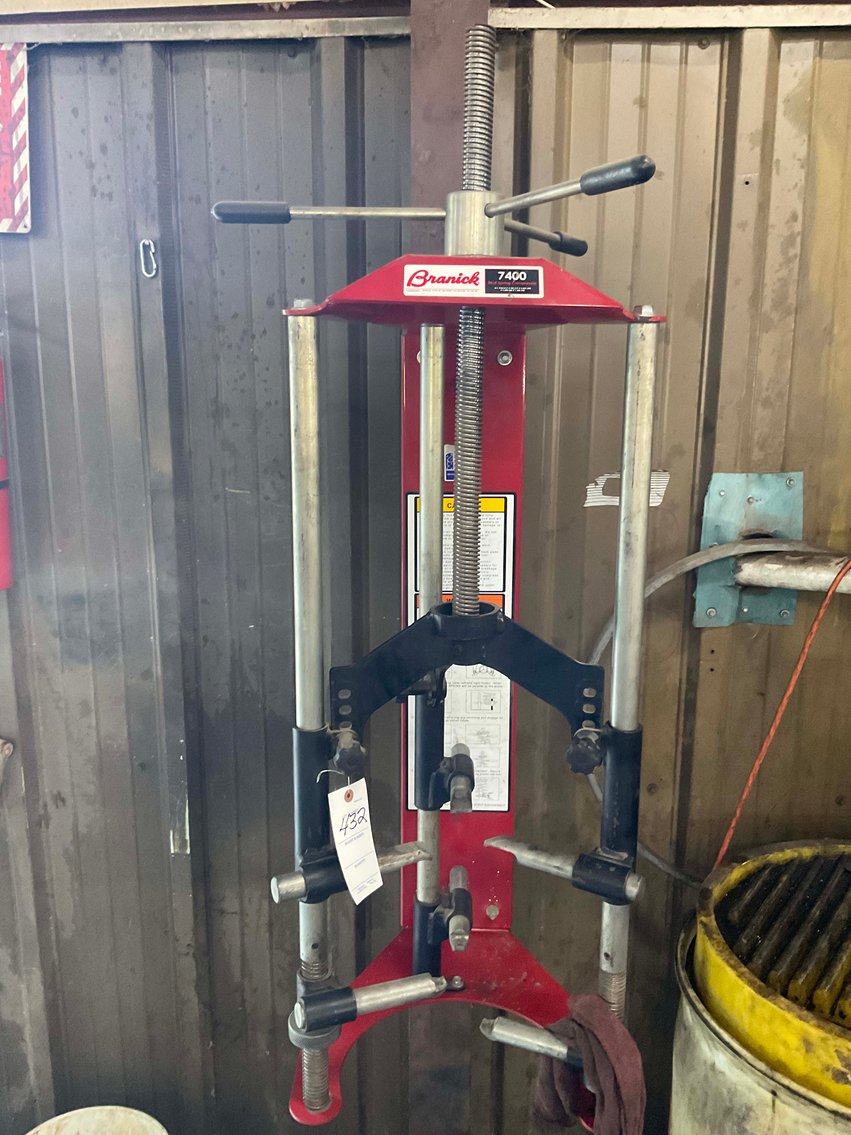 Image for Boyd's Automotive in Sanford Retirement Auction!