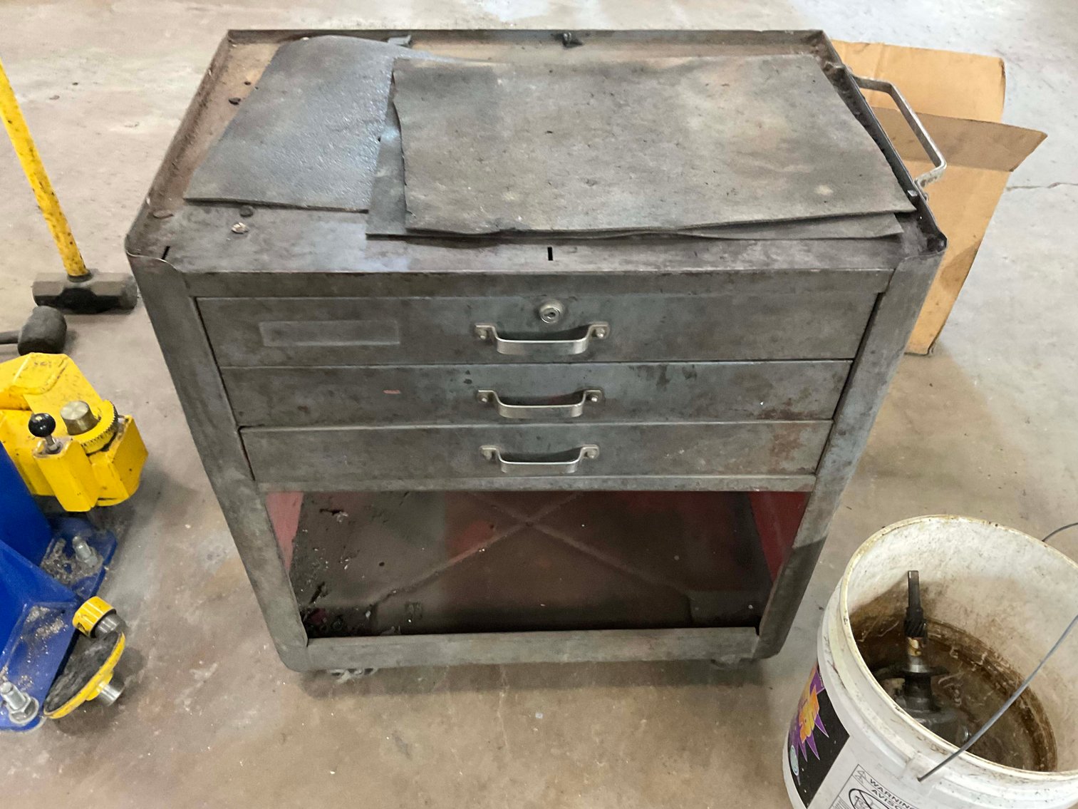 Image for Boyd's Automotive in Sanford Retirement Auction!