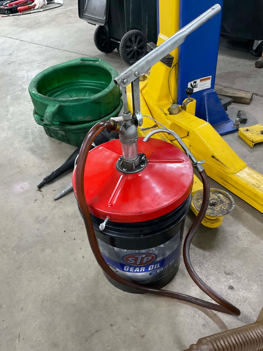 Image for Boyd's Automotive in Sanford Retirement Auction!