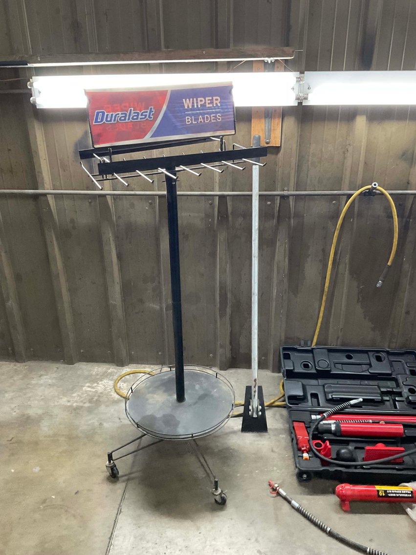 Image for Boyd's Automotive in Sanford Retirement Auction!