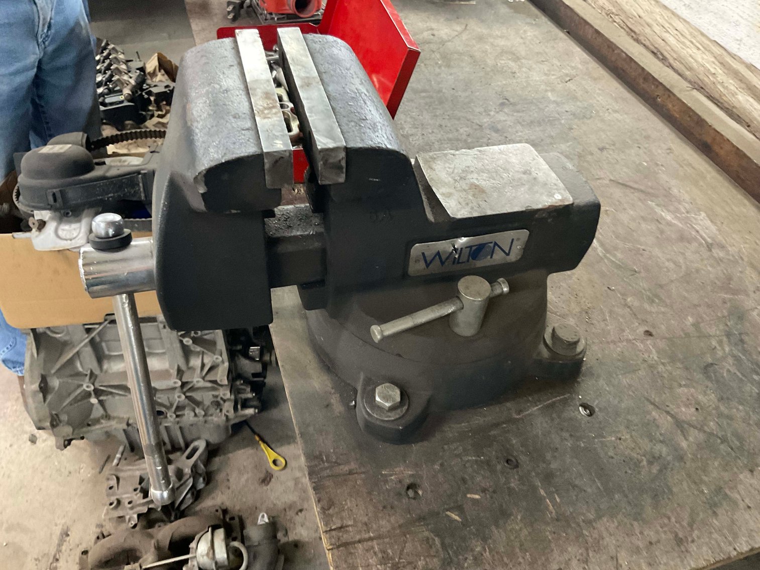 Image for Boyd's Automotive in Sanford Retirement Auction!