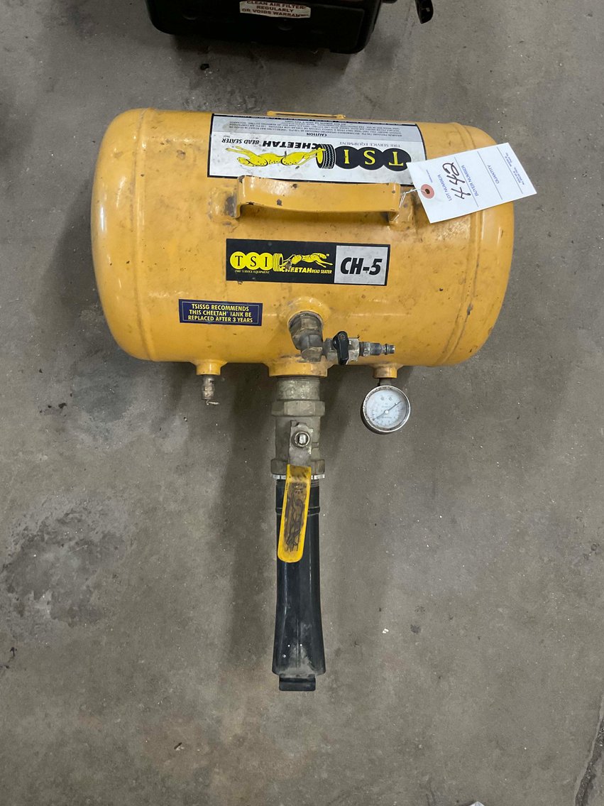 Image for Boyd's Automotive in Sanford Retirement Auction!