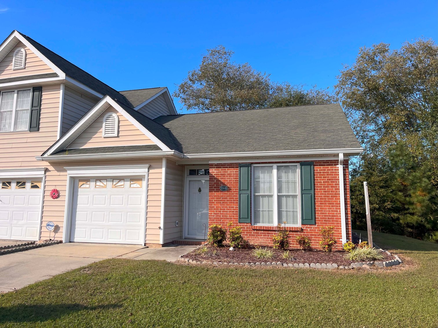 Image for Beautiful Single Family 2 Bedroom Townhome!