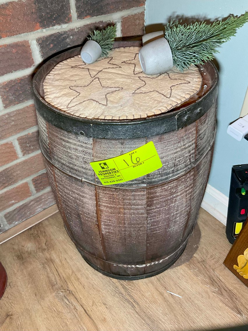 Image for Online Only Living Estate with Antiques! (Name withheld by request)