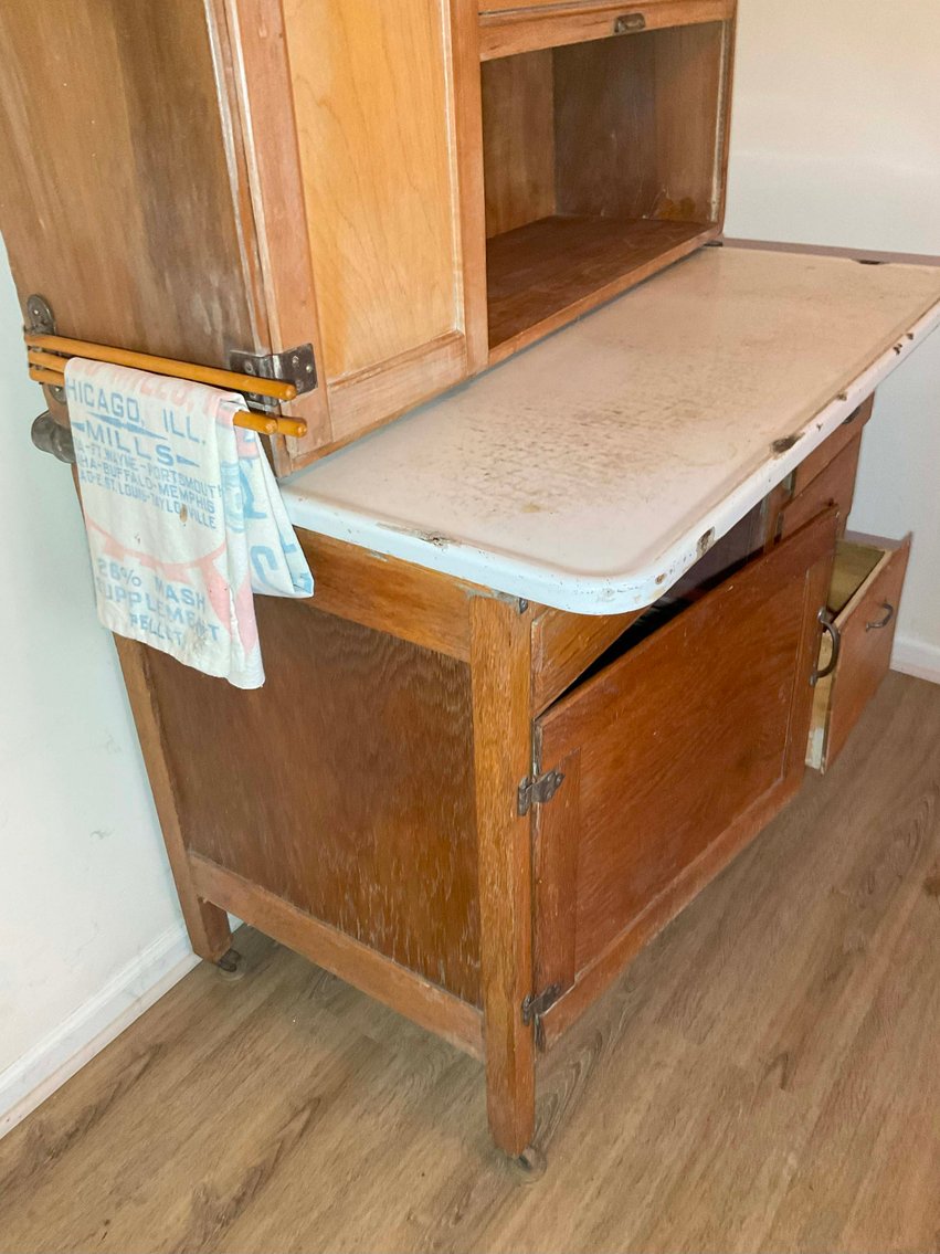 Image for Online Only Living Estate with Antiques! (Name withheld by request)