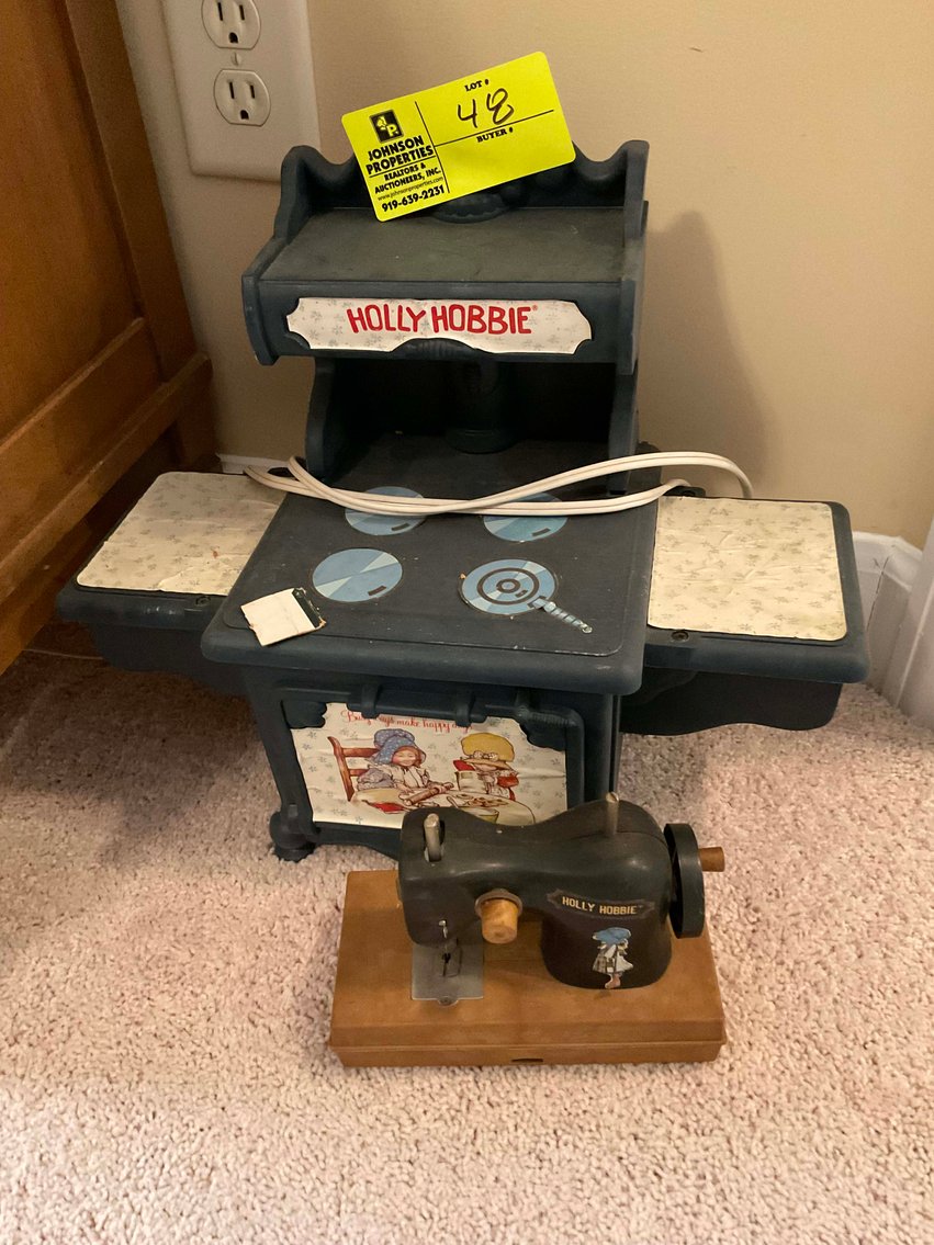 Image for Downsizing Personal Property Auction out of Cary