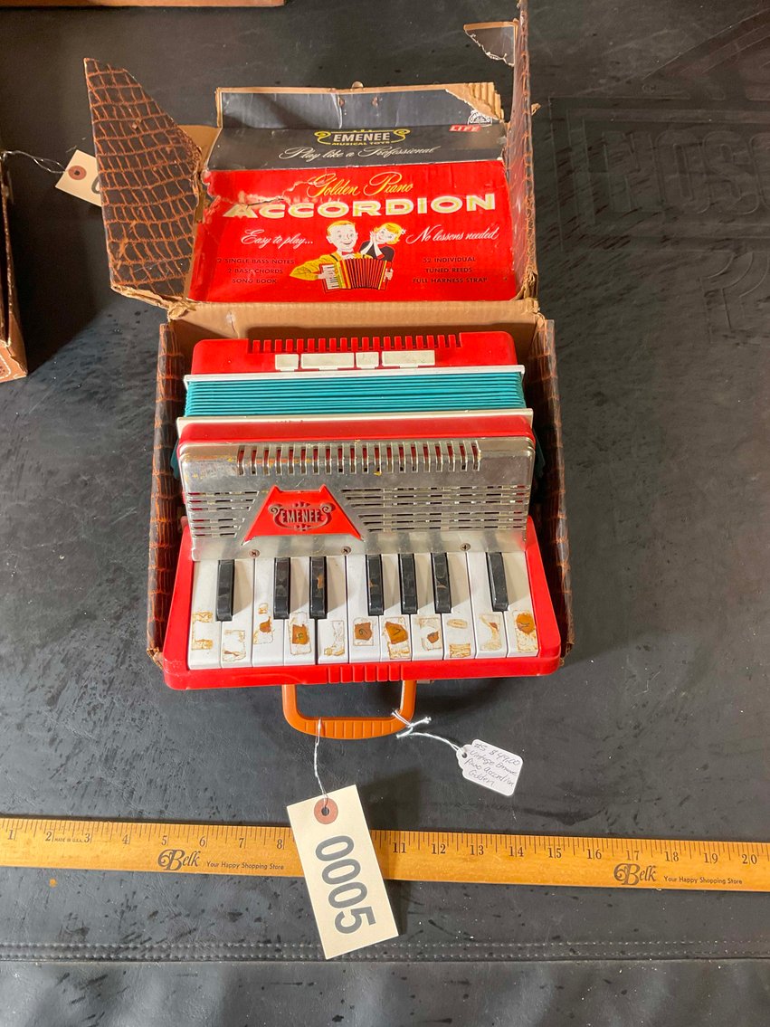 Image for Vintage Toys, Tractors, Petroliana Collectables and More!