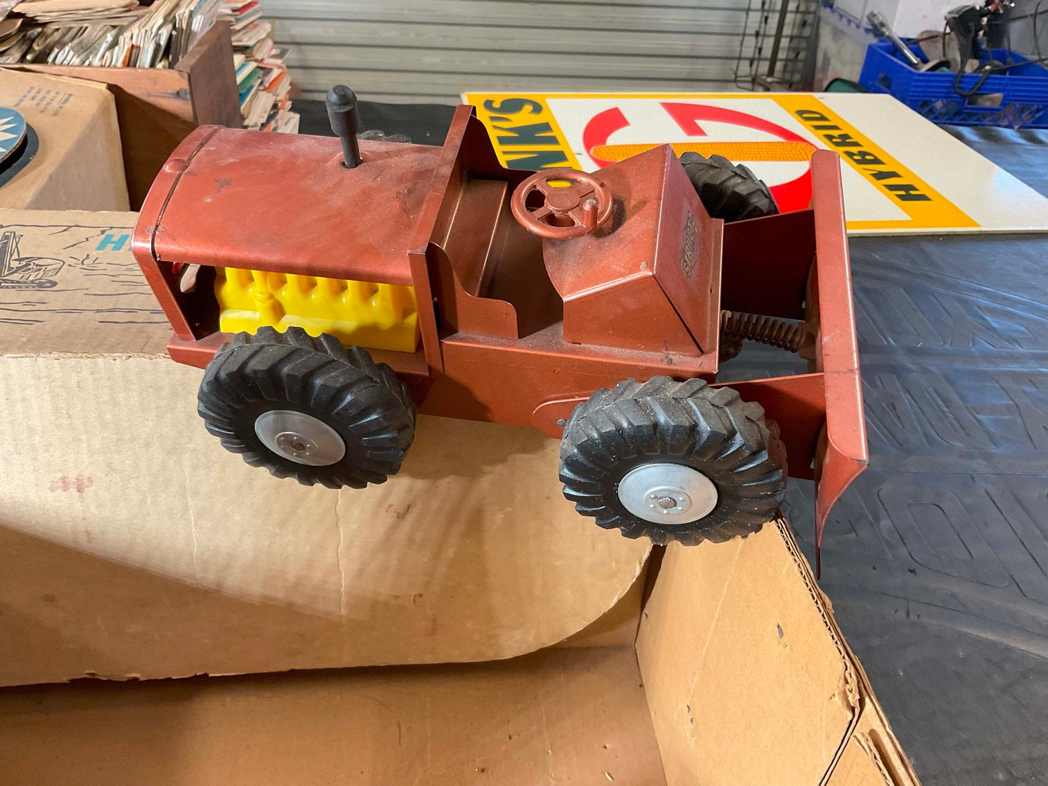 Image for Vintage Toys, Tractors, Petroliana Collectables and More!