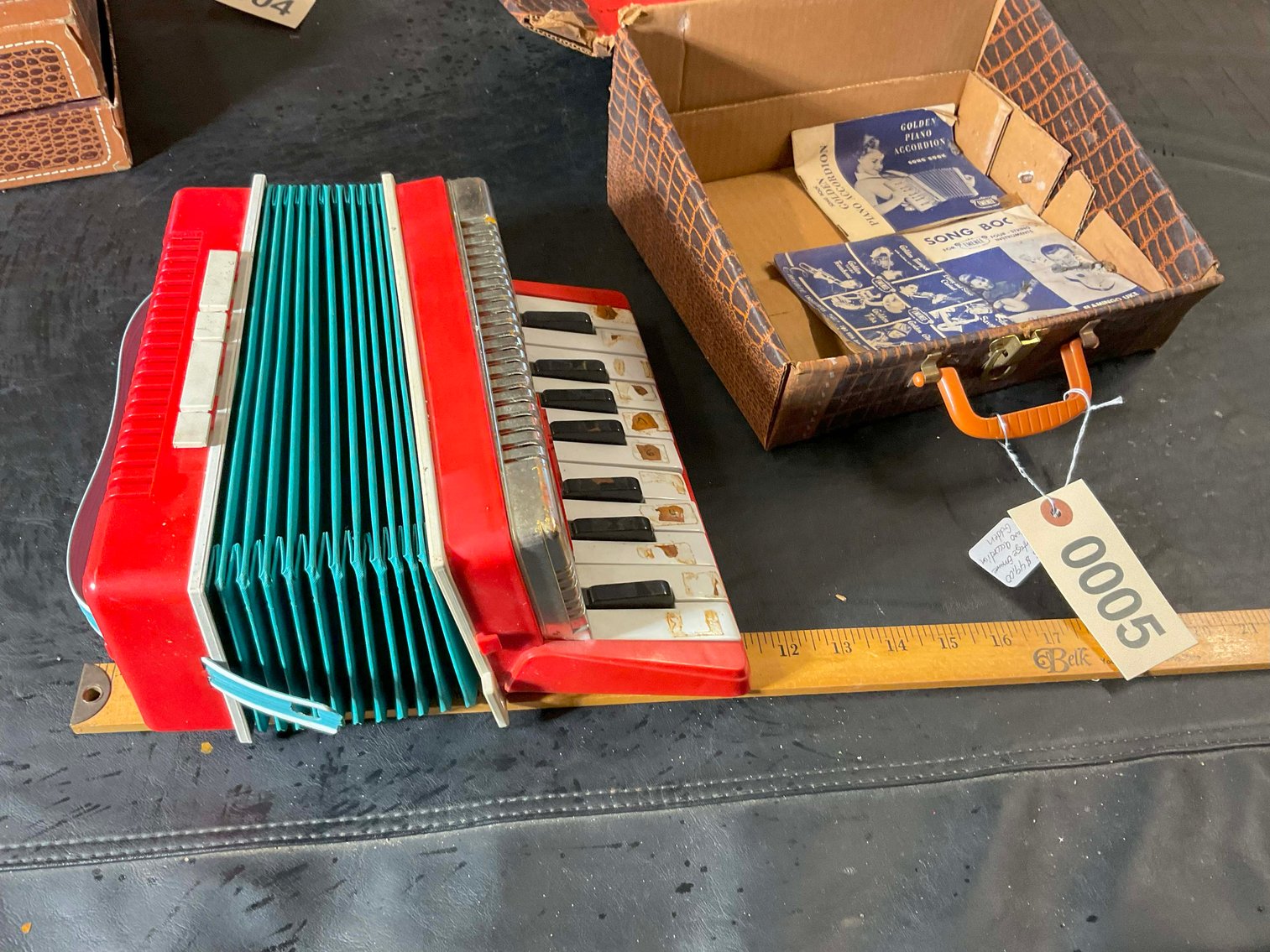 Image for Vintage Toys, Tractors, Petroliana Collectables and More!