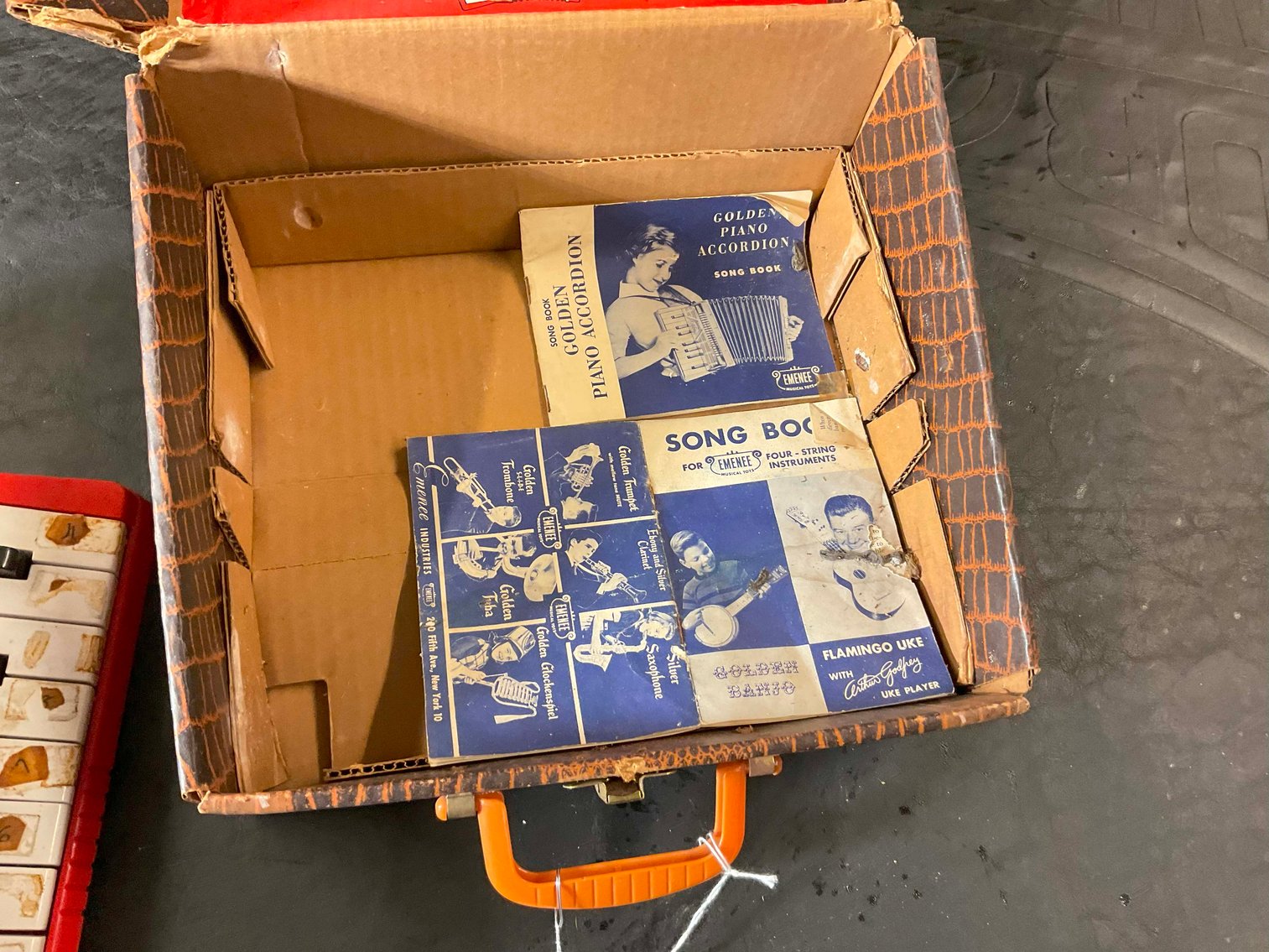 Image for Vintage Toys, Tractors, Petroliana Collectables and More!