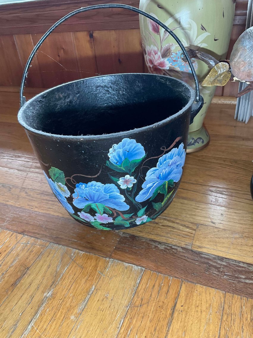 Image for Byrd Living Estate out of Lillington!