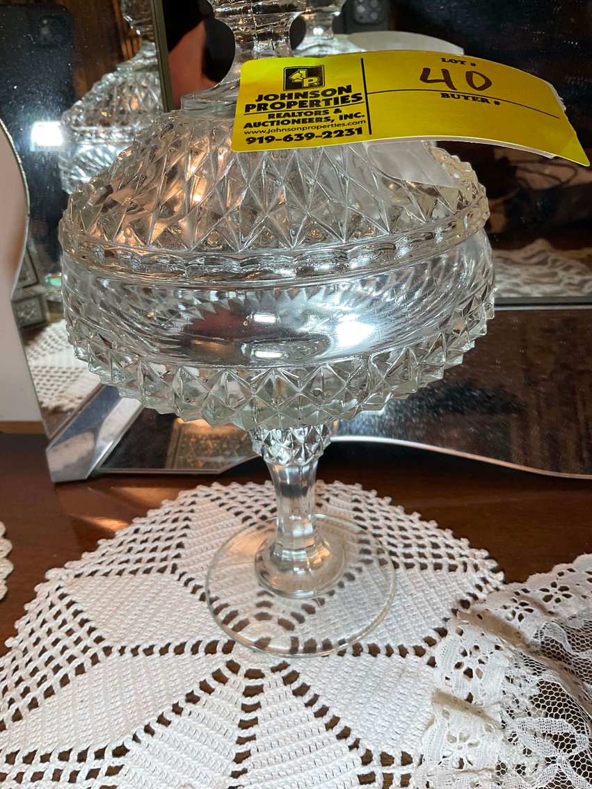 Image for Complete contents of a home in Erwin selling in an online absolute auction!