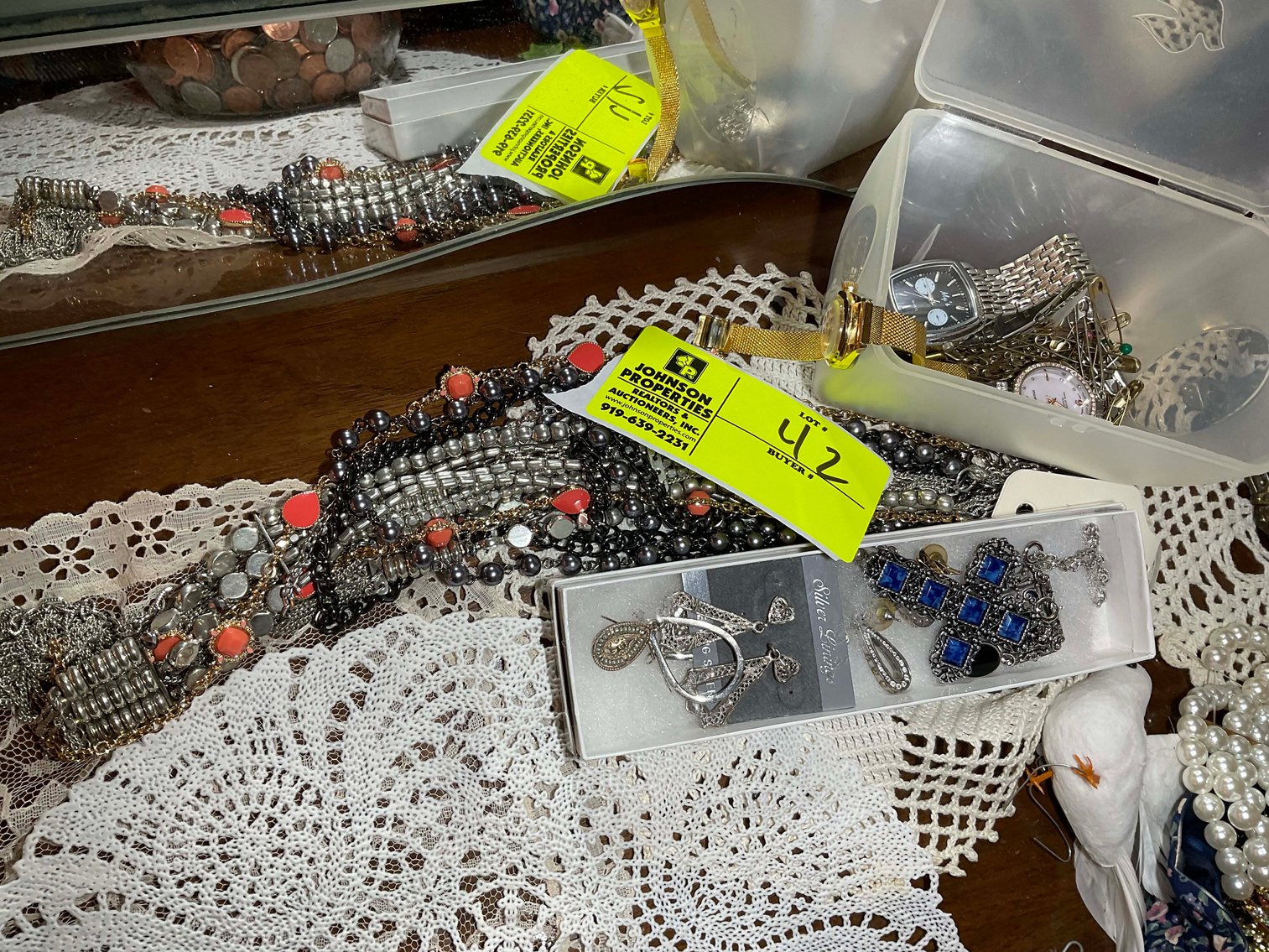 Image for Complete contents of a home in Erwin selling in an online absolute auction!