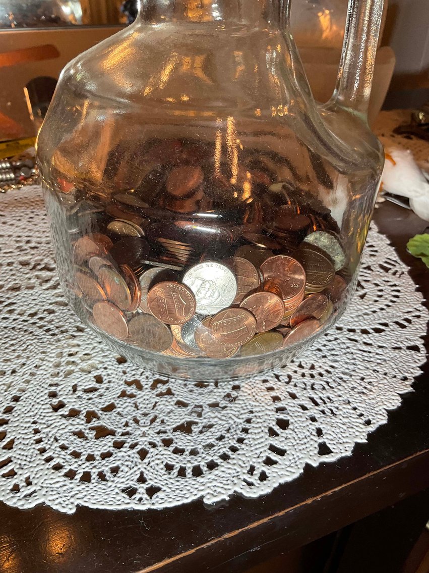 Image for Complete contents of a home in Erwin selling in an online absolute auction!