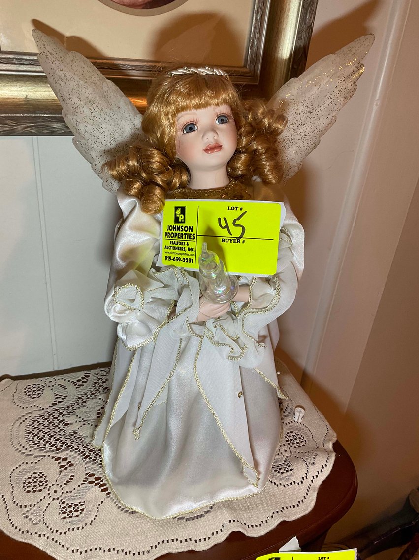 Image for Complete contents of a home in Erwin selling in an online absolute auction!