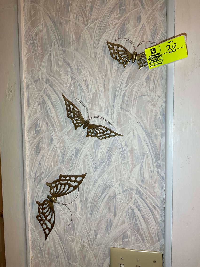 Image for Complete contents of a home in Erwin selling in an online absolute auction!