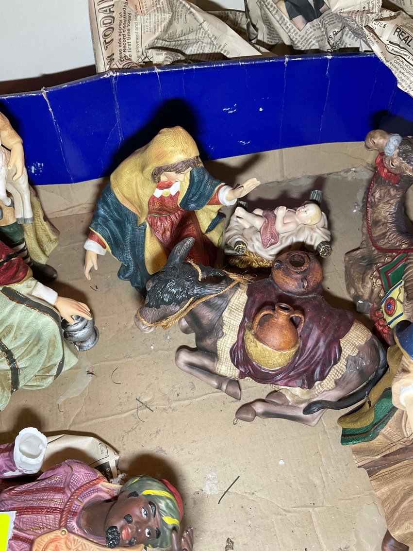 Image for Complete contents of a home in Erwin selling in an online absolute auction!