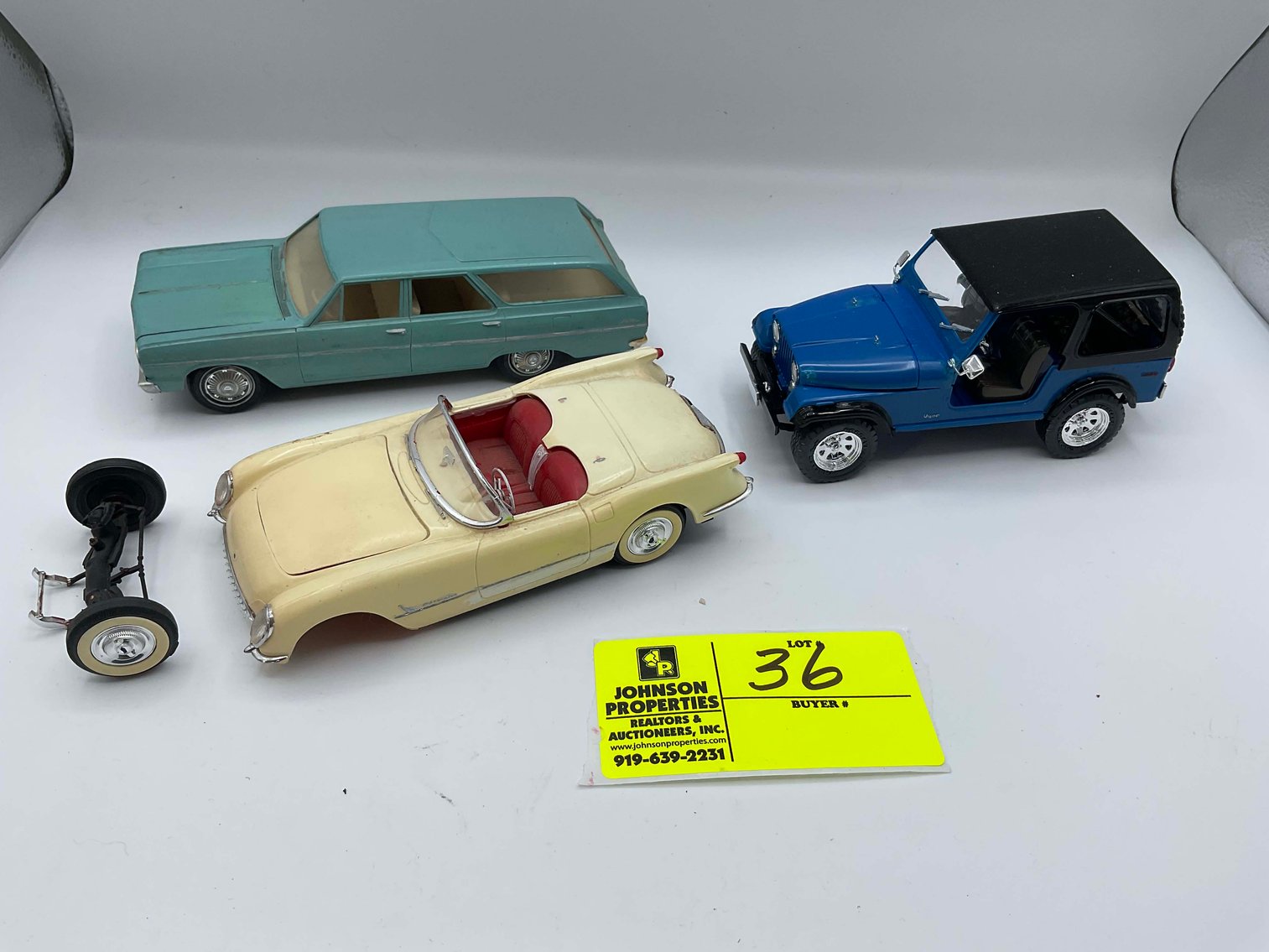 Image for Madura Estate (deceased) Collectible Die Cast Car Auction