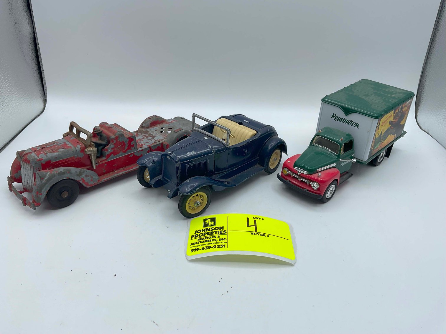 Image for Online only Living Estate Auction with Antiques, Vintage Toys and more!