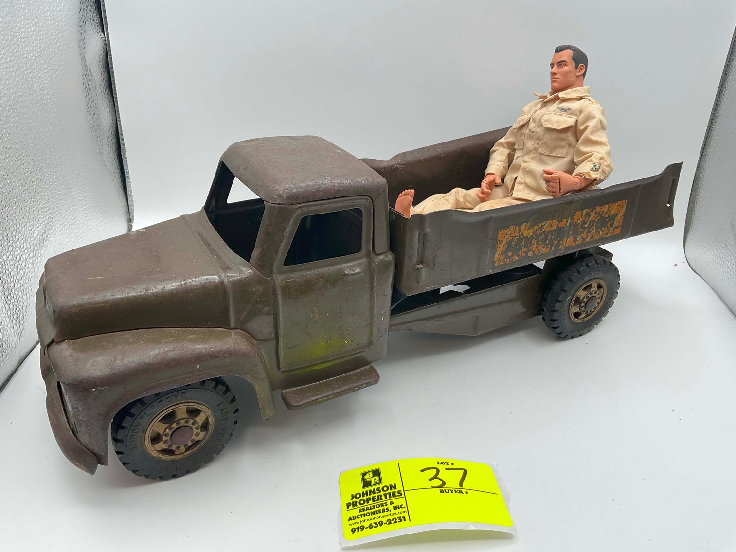 Image for Online only Living Estate Auction with Antiques, Vintage Toys and more!