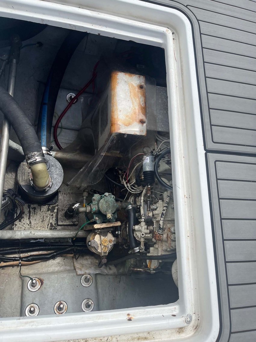 Image for Mid 90s Luhrs 29 Open Sportfisher