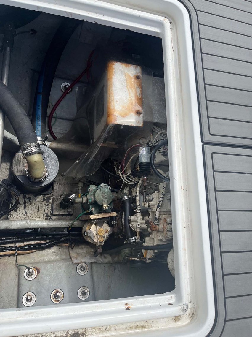 Image for Mid 90s Luhrs 29 Open Sportfisher