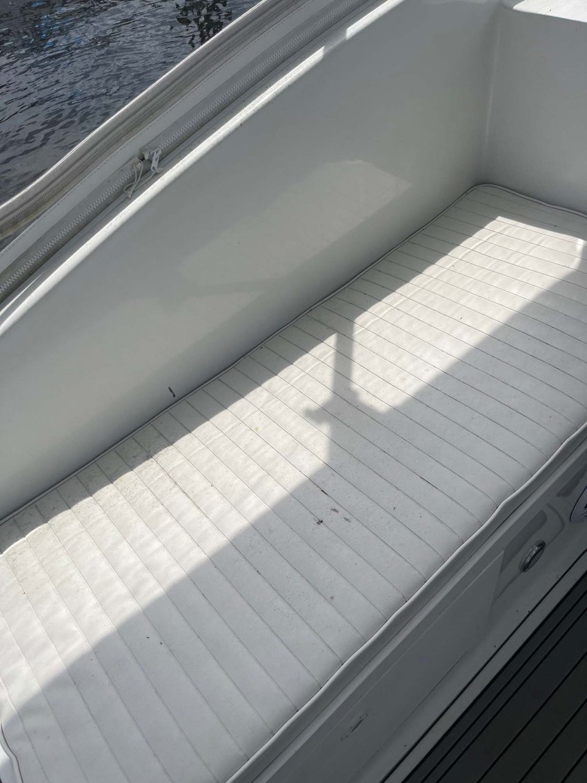 Image for Mid 90s Luhrs 29 Open Sportfisher