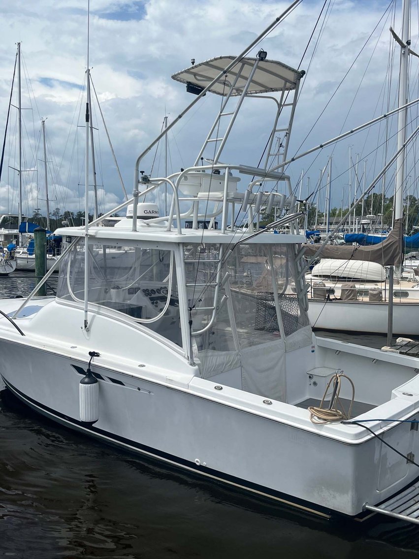 Image for Mid 90s Luhrs 29 Open Sportfisher