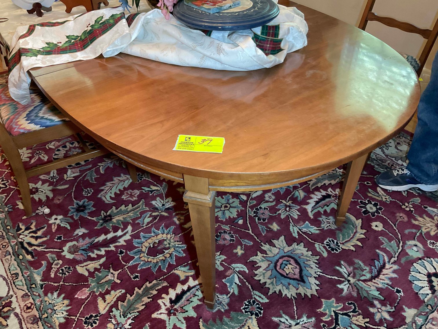 Image for Living Estate Auction for all contents of a Brick Ranch Home! (Name withheld at owners request)