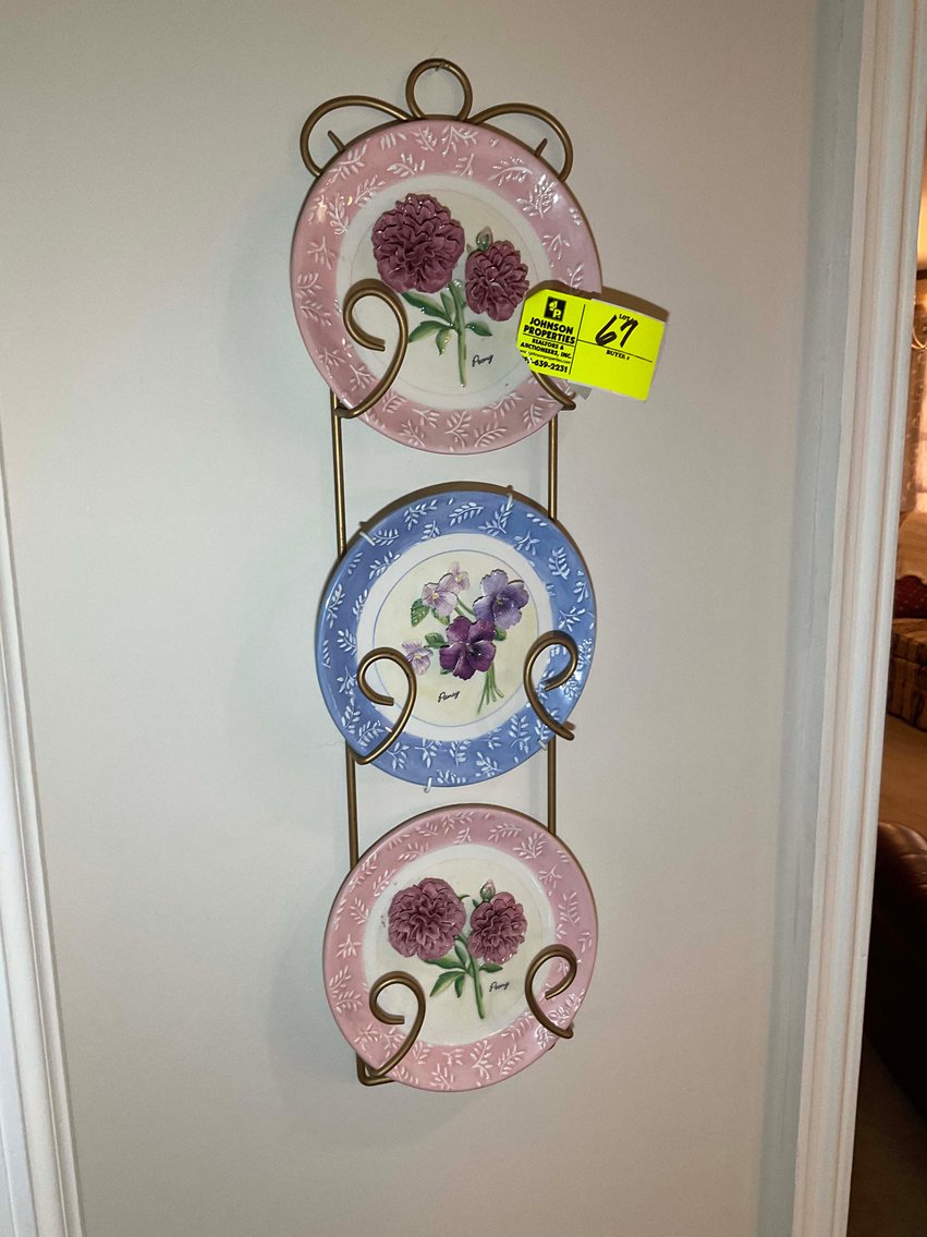 Image for Living Estate Auction for all contents of a Brick Ranch Home! (Name withheld at owners request)