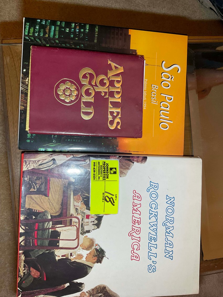 Image for Living Estate Auction for all contents of a Brick Ranch Home! (Name withheld at owners request)