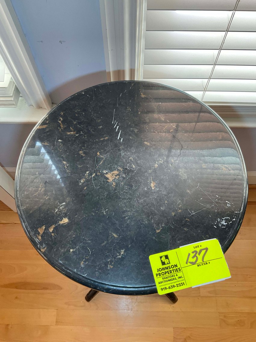 Image for Living Estate Auction for all contents of a Brick Ranch Home! (Name withheld at owners request)