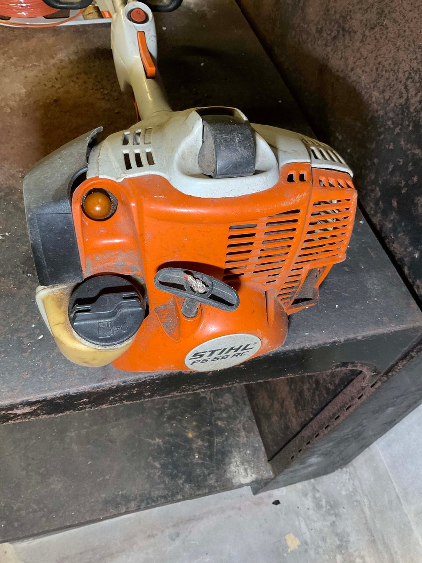 Image for Living Estate Auction for all contents of a Brick Ranch Home! (Name withheld at owners request)