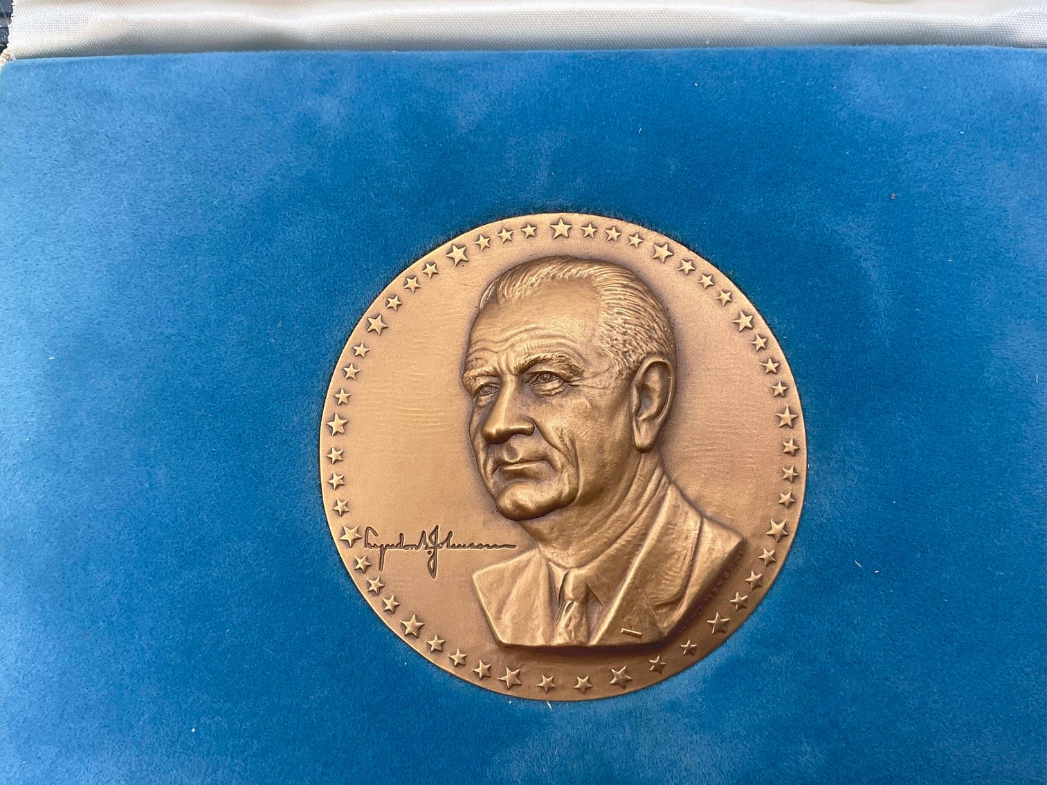 Image for Large Collection of Collectible Trading Cards, Sport Memorabilia, Coins and Stamps