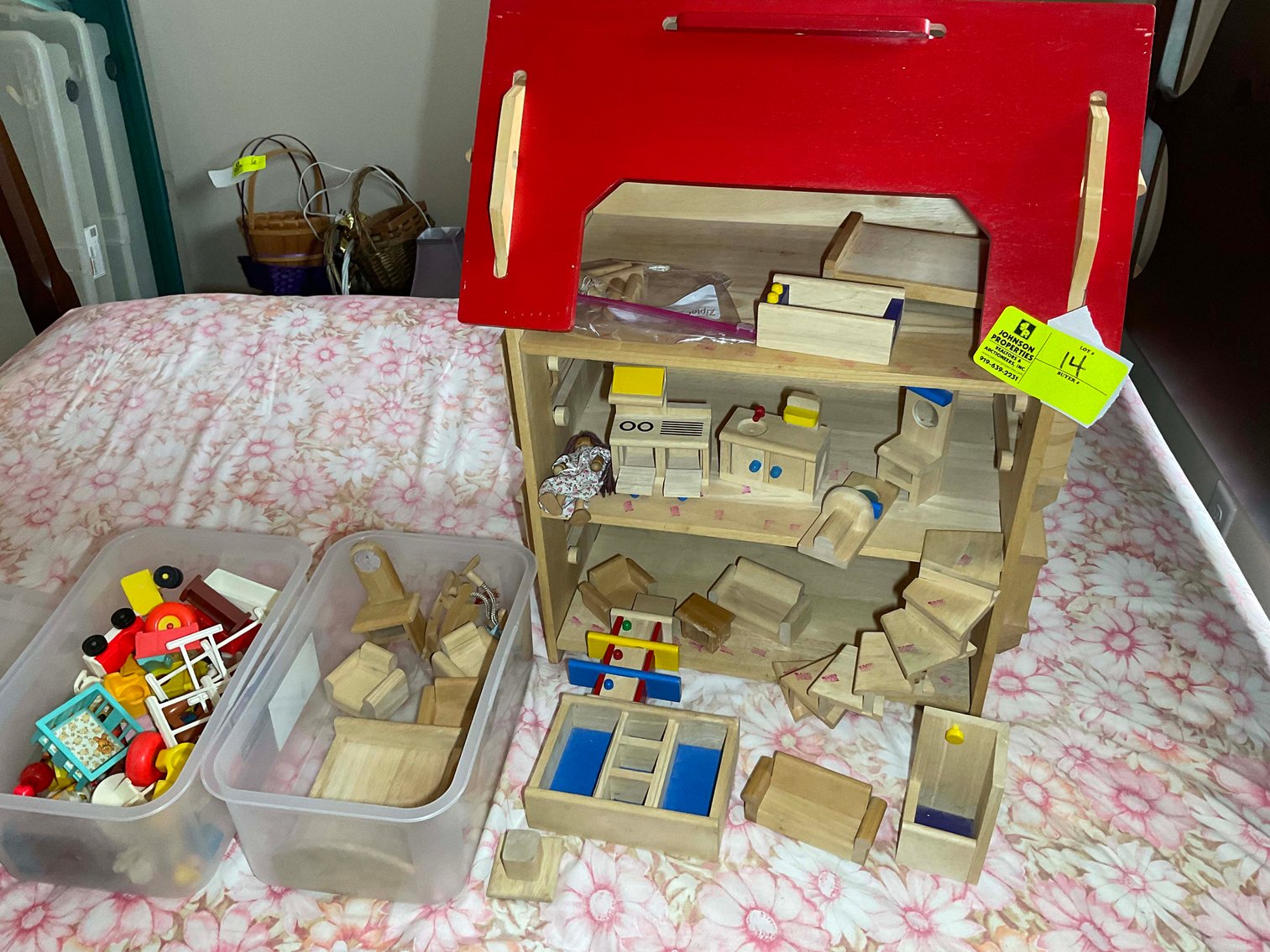 Image for Online Only Personal Property Auction out of Fuquay! Pick up 9am to 11:30 today! Tues / Oct. 15th!