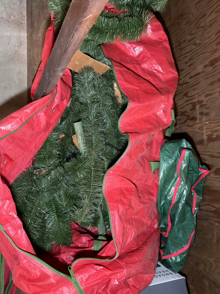 Image for Online Only Personal Property Auction out of Fuquay! Pick up 9am to 11:30 today! Tues / Oct. 15th!