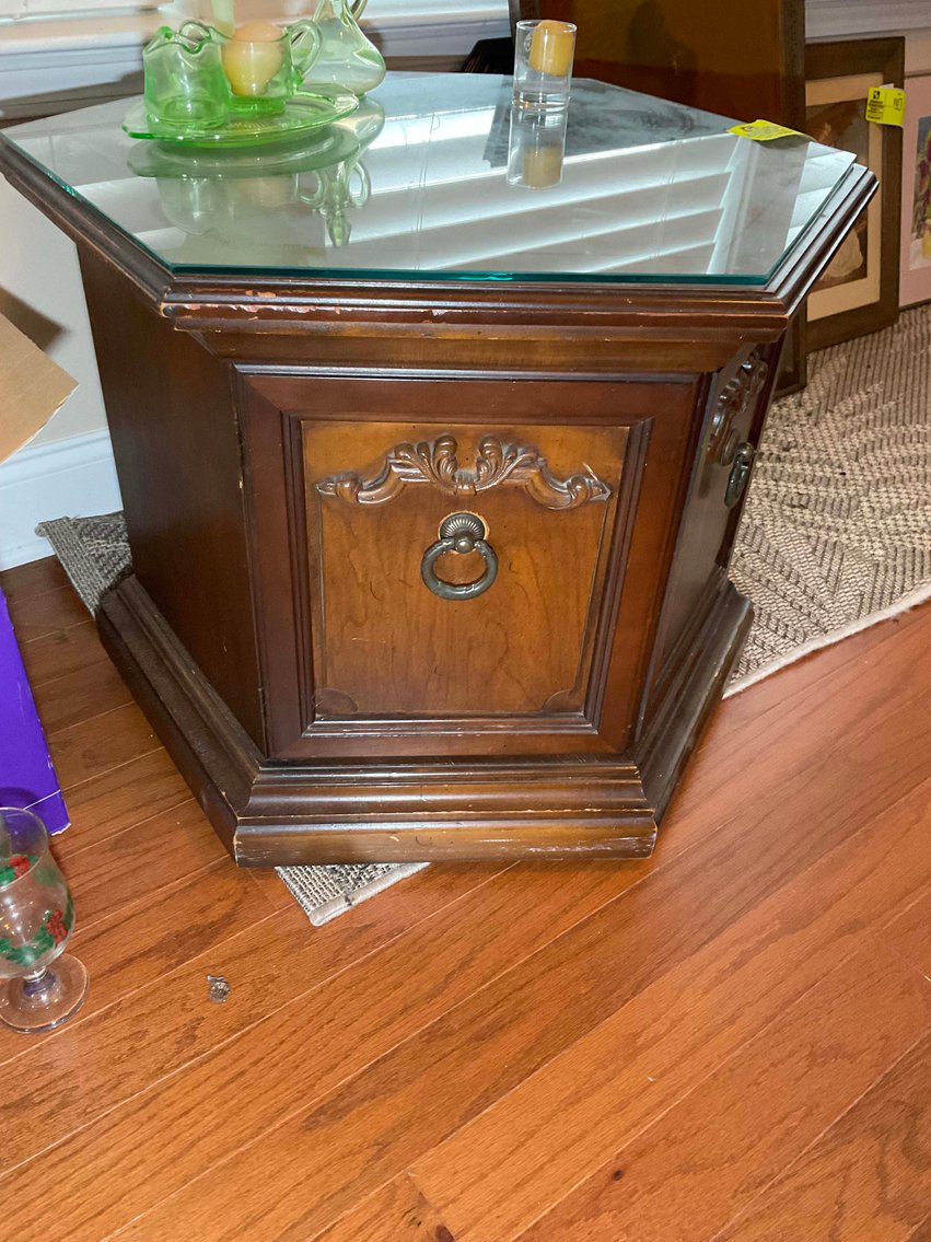 Image for Online Only Personal Property Auction out of Fuquay! Pick up 9am to 11:30 today! Tues / Oct. 15th!