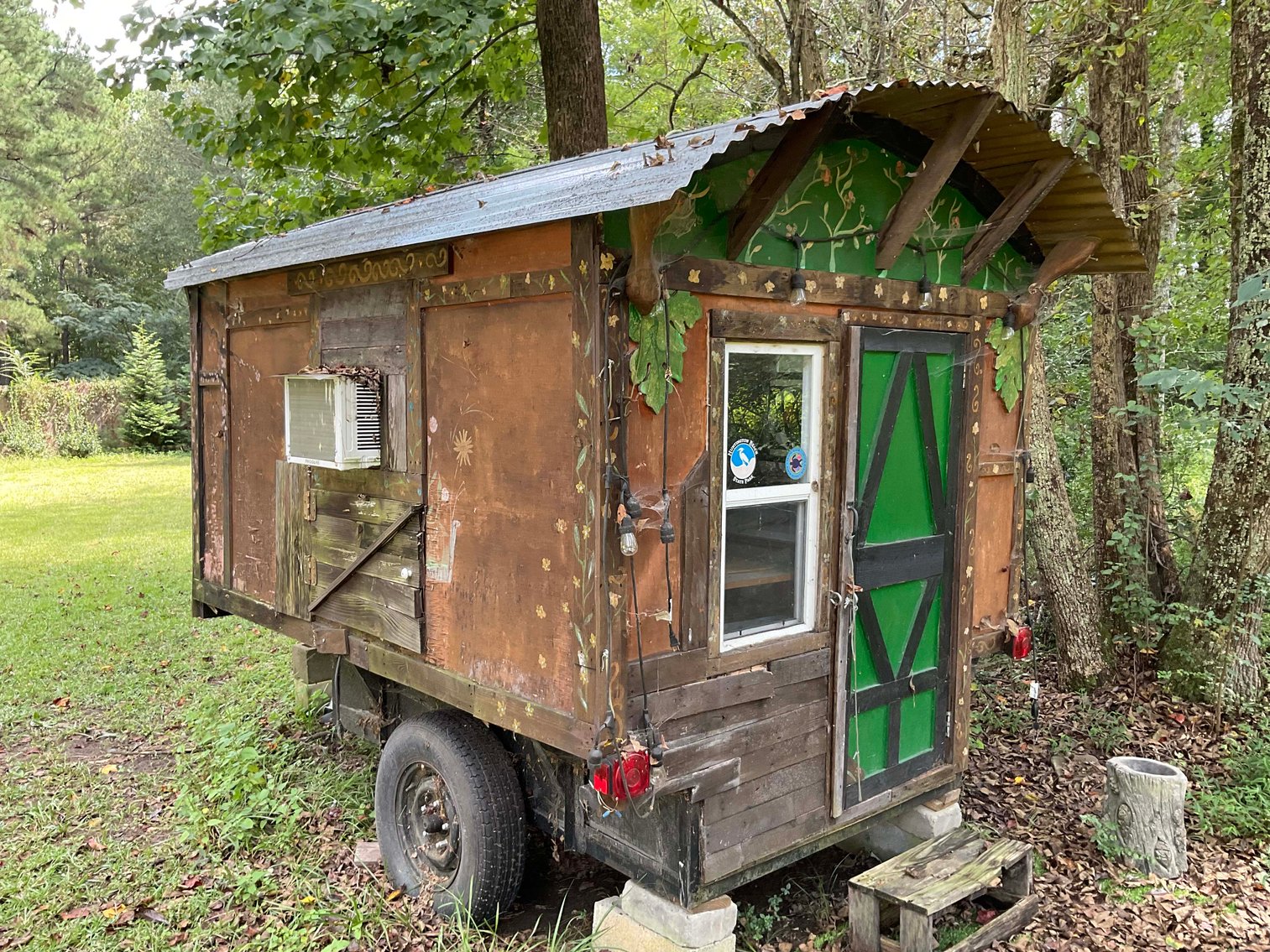 Image for Lots of Furniture, Outside Chairs, and more from a Local Wedding Venue selling at Absolute Auction in this Online Only Event