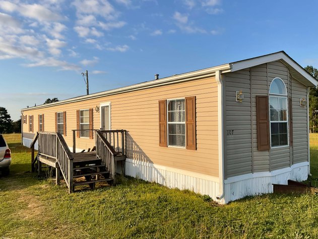 Image for The Robert Thomas Estate (deceased) Single wide Home Auction!