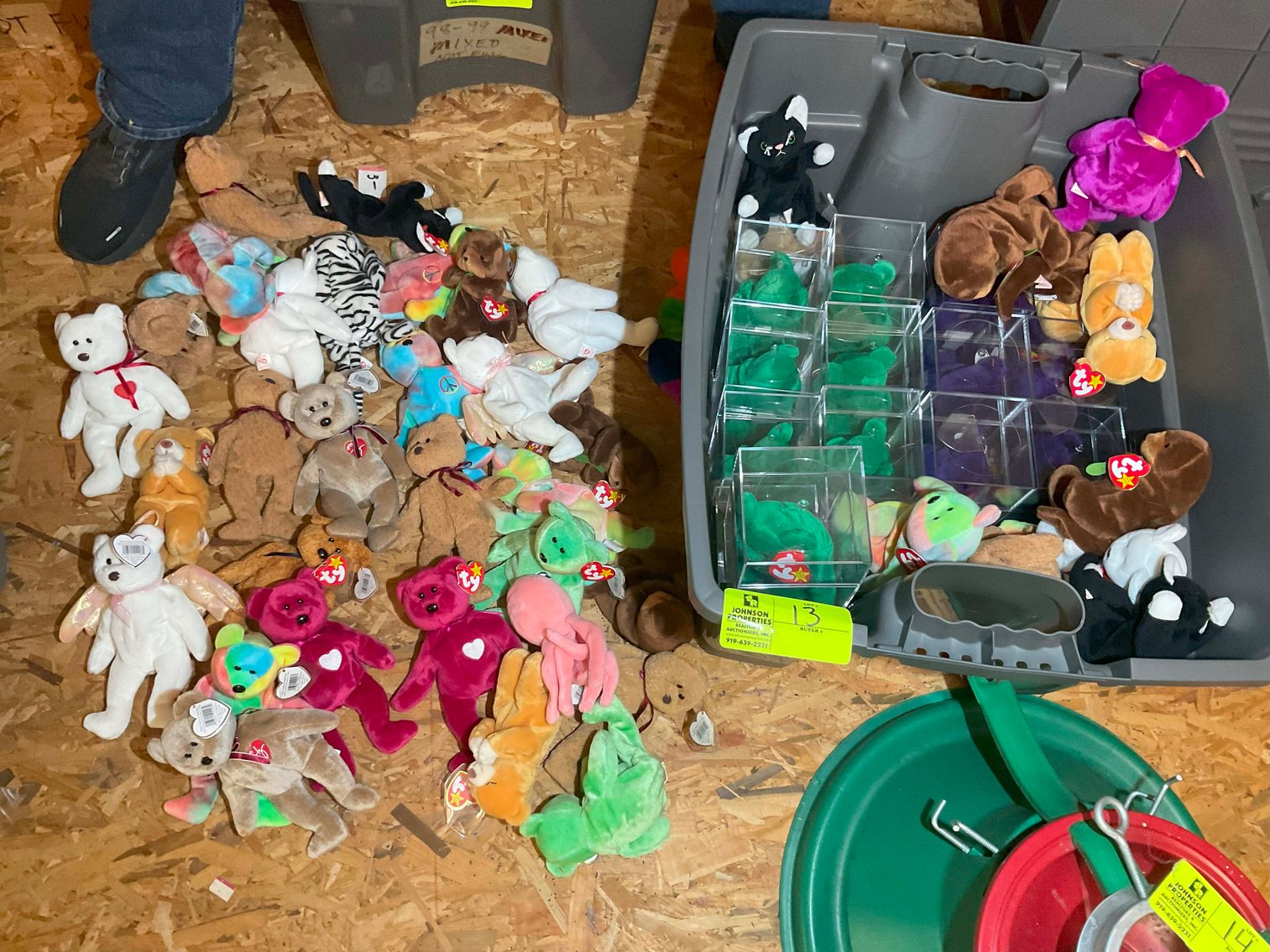 Image for Huge Online Only Auction with Vintage Victrolas, farm items, glassware and lots more!