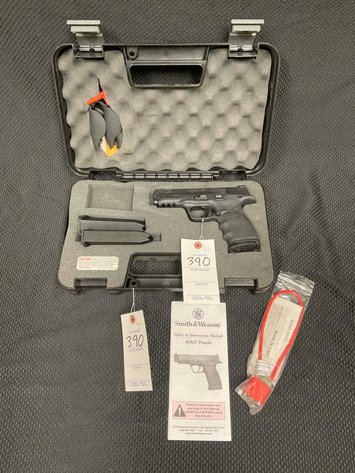 Image for Handmade Damascus Steel Knives and Online Firearms Auction  just in time for Christmas!