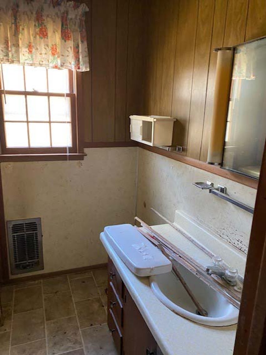 Image for Huge Rental and Investment Property Auction with 17 Different Properties in this Live / Online /Simulcast Event!