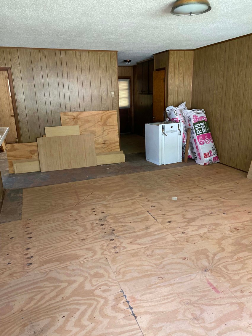 Image for Huge Rental and Investment Property Auction with 17 Different Properties in this Live / Online /Simulcast Event!