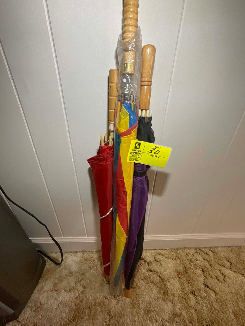 Image for Huge Collection of Furniture, Glassware and lots more Selling Absolute in this Online Only Auction Event!