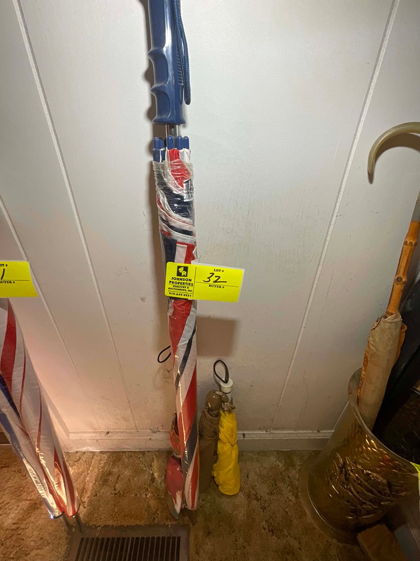 Image for Huge Collection of Furniture, Glassware and lots more Selling Absolute in this Online Only Auction Event!