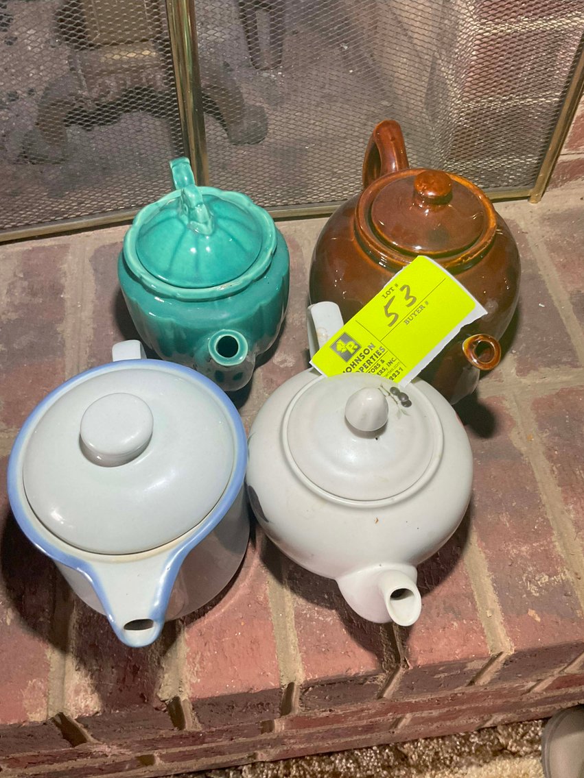 Image for Huge Collection of Furniture, Glassware and lots more Selling Absolute in this Online Only Auction Event!