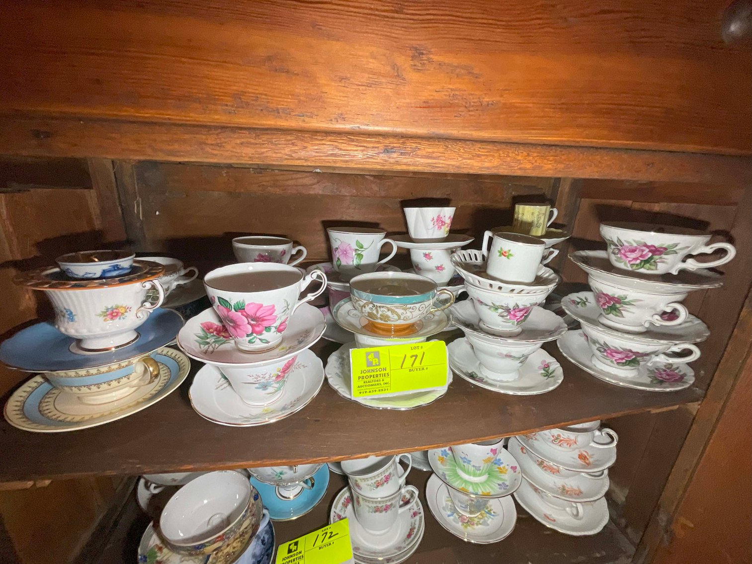 Image for Huge Collection of Furniture, Glassware and lots more Selling Absolute in this Online Only Auction Event!