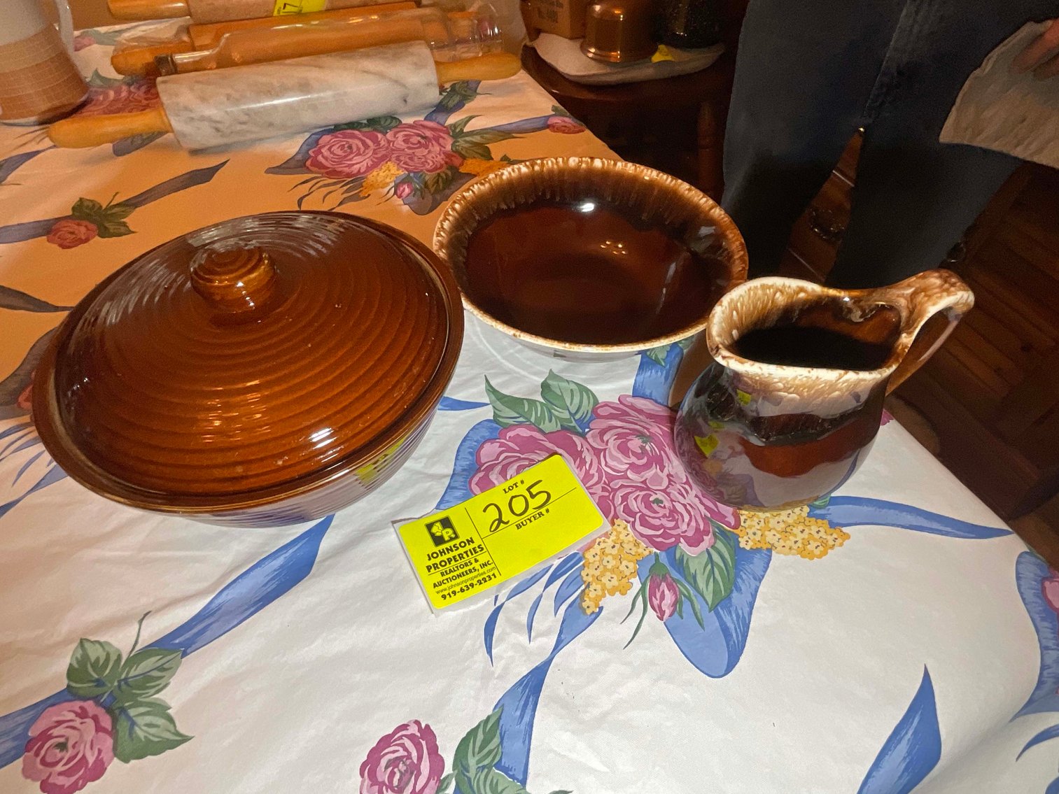 Image for Huge Collection of Furniture, Glassware and lots more Selling Absolute in this Online Only Auction Event!