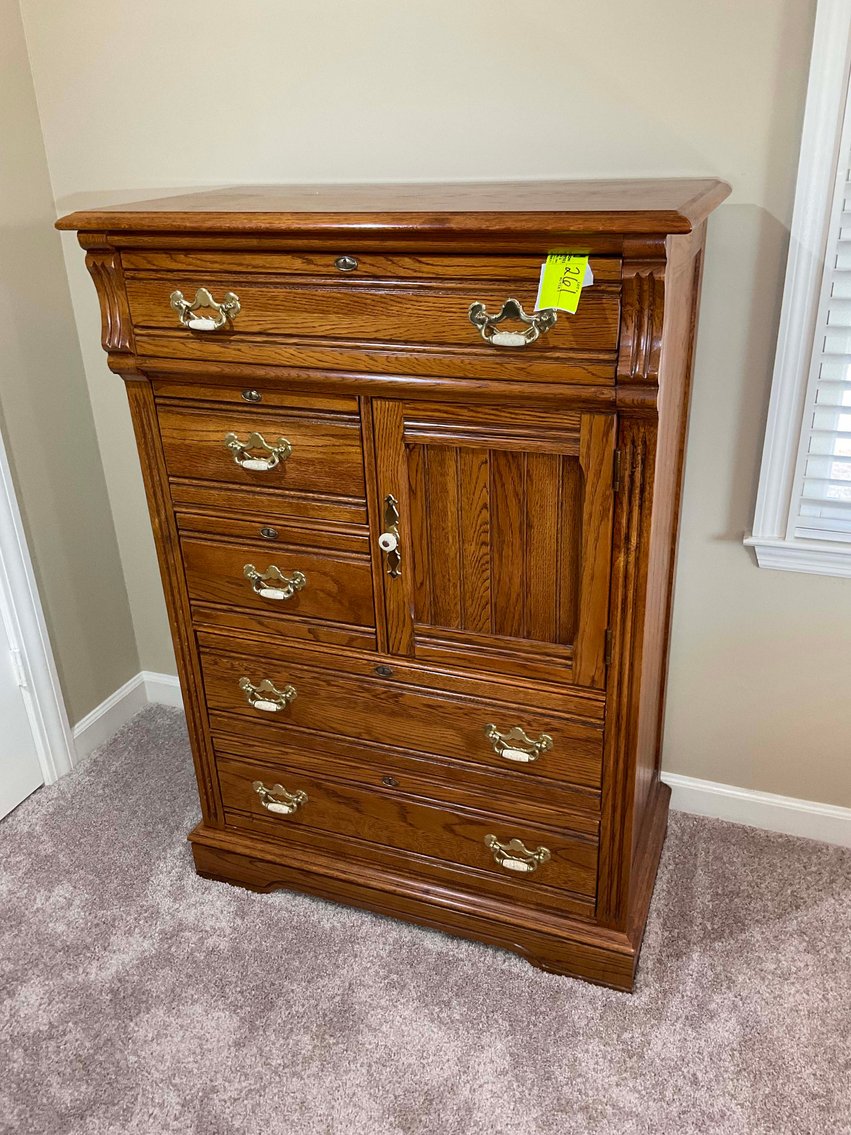 Image for Online Only Personal Property Auction in Clinton!